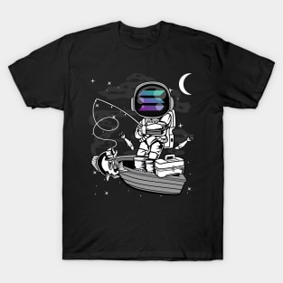Astronaut Fishing Solana SOL Coin To The Moon Crypto Token Cryptocurrency Blockchain Wallet Birthday Gift For Men Women Kids T-Shirt